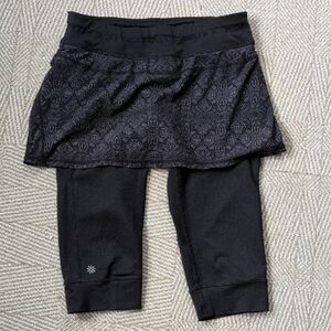 Athleta Black Skirted Capri Leggings Skort Yoga Dance Modest Swim Bottoms Sz M